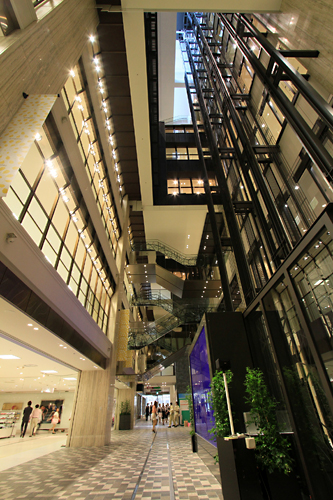 ウエルカムガレリア