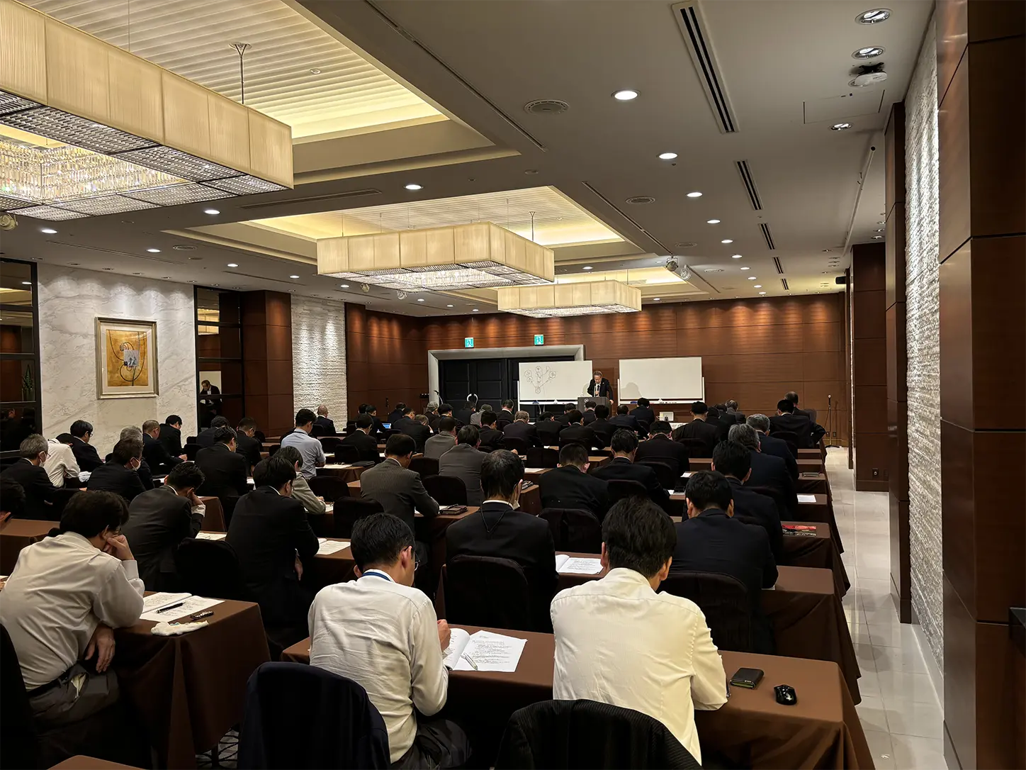 グループ各社の役員・管理職向け人権研修の様子