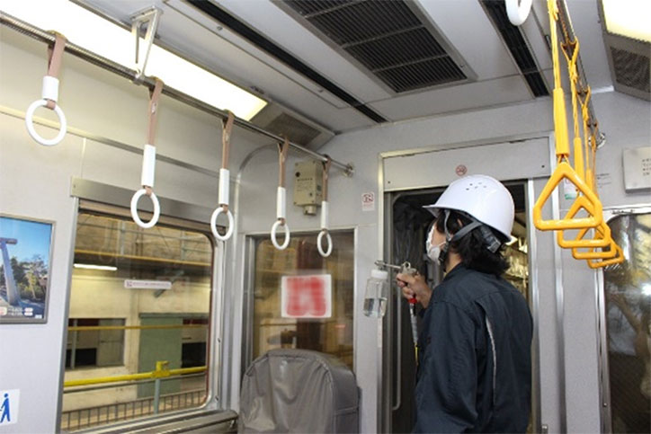 抗ウイルス・抗菌コーティング作業