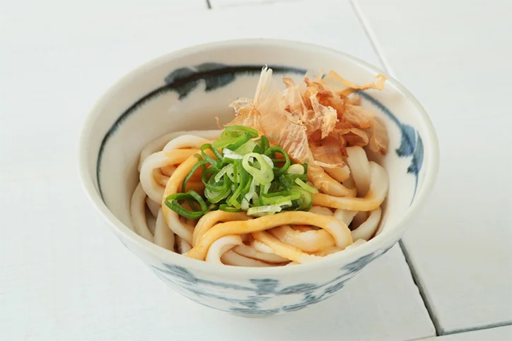 ふたみ農園で栽培したねぎを使用した伊勢うどん