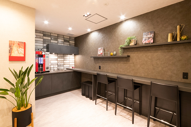 カフェラウンジ