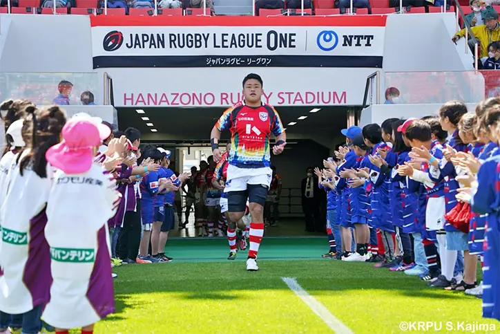 グランプリに選ばれたデザインのジャージを実際に着用して試合に出る選手