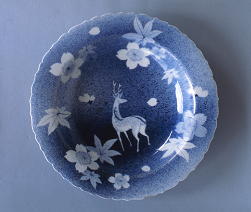 吹墨手鹿桜紅葉文鉢　鹿背山焼　江戸時代　木津川市教育委員会蔵